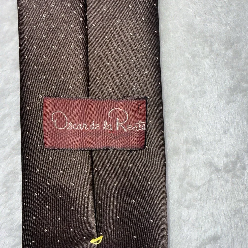 Vintage Oscar,‎ Oscar De La Renta Brown Men's Tie Classic Preppy